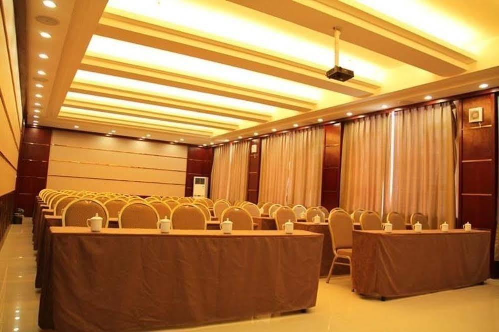 Ronghe Holiday Hotel Shiyan (Hubei) Exterior photo