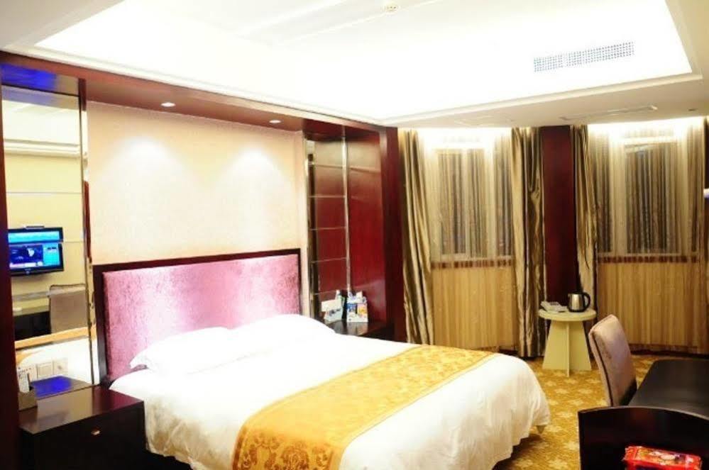 Ronghe Holiday Hotel Shiyan (Hubei) Exterior photo